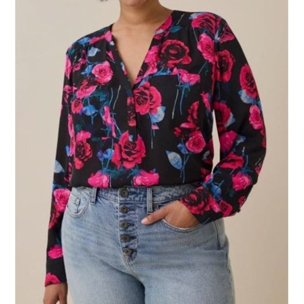 Torrid Harper Size 1 Popover Blouse Black Floral Rose Georgette Dark Romantic